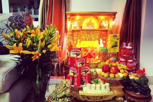 Chuyển nhà có nên mang theo bàn thờ thần tài không